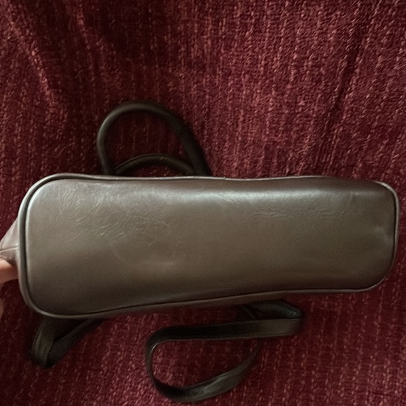 Vintage Perlina leather bowler style handbag with dust bag - Picture 4 of 10